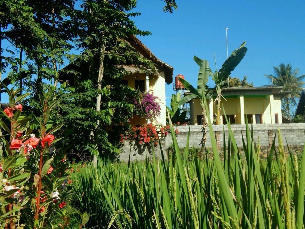 Kembang Kuning Cottages เตเตบาตู ภายนอก รูปภาพ